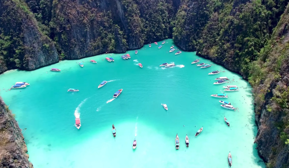 Một bãi biển tại Phuket Thái Lan