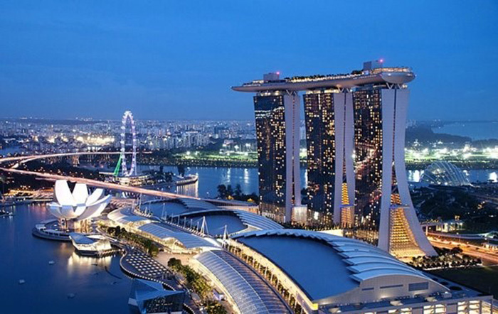 Đất nước Singapore xinh đẹp,
không khí trong lành, con người thân thiện, vui vẻ